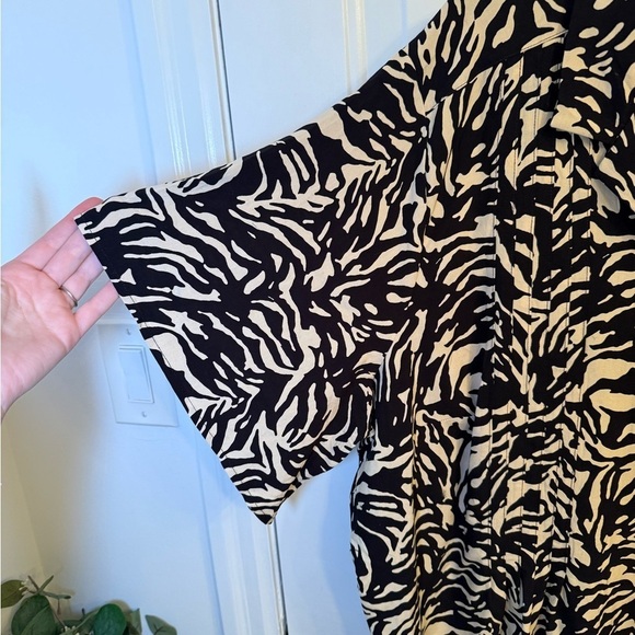 Joe Fresh - Patterned Short Sleeve Blouse - Picture 4 of 6